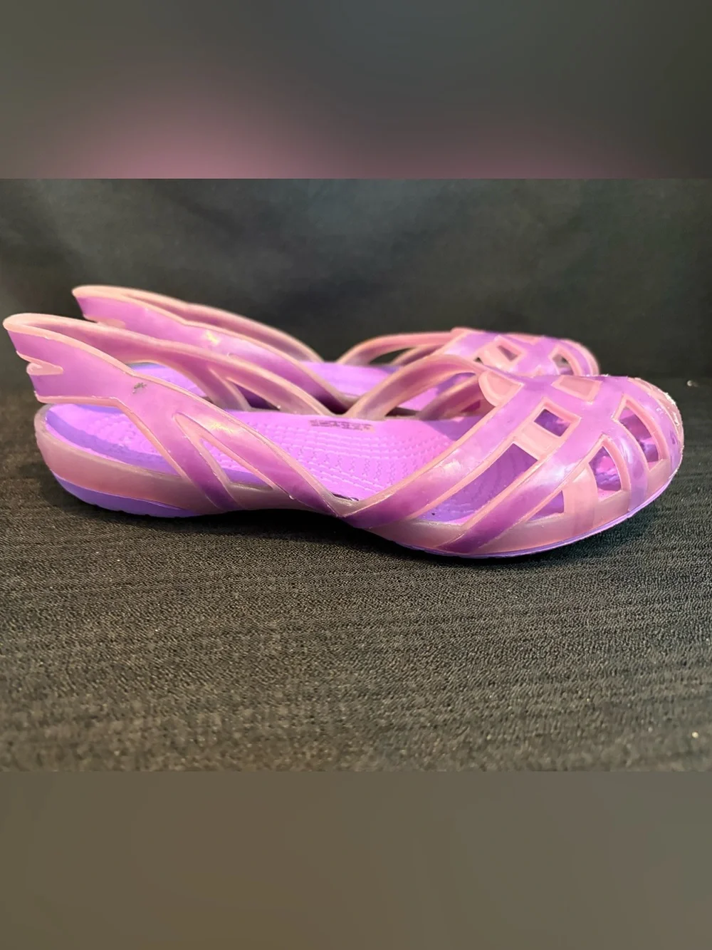 Crocs Huarache slingback flat sandals w/a purple jelly material juniors size 3